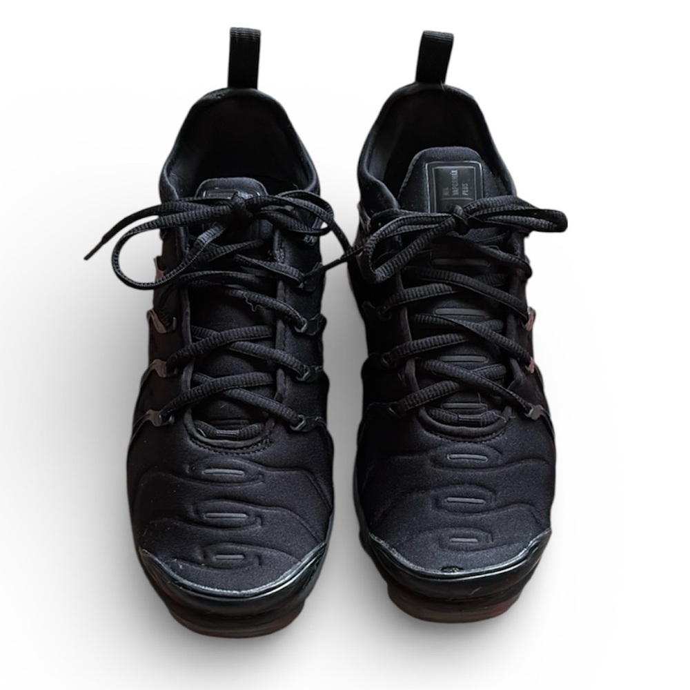 Nike Air Vapormax Plus Triple Black Women’s Athletic Sneakers Size 9.5